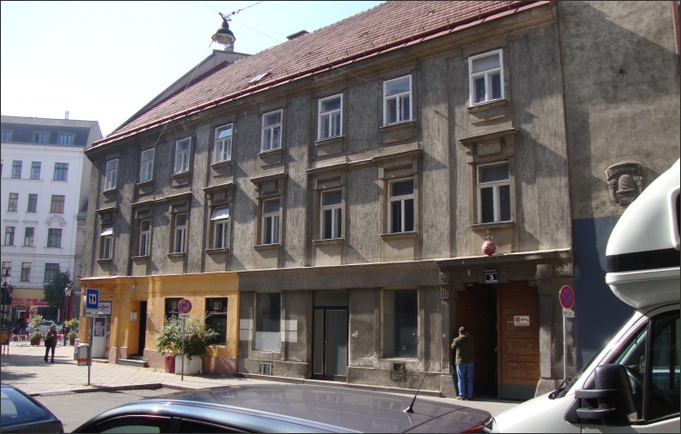 Bestandsfassade vor Sanierung