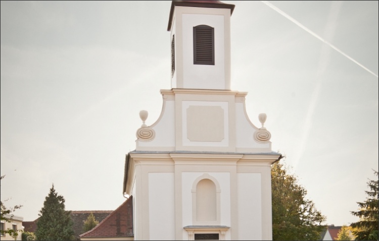Sanierung der historischen Kirchenfassade